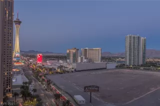 Photo #1: 2300390 Listing