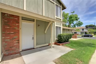 Photo #1: 2300421 Listing 