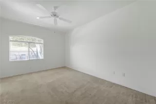 Photo #4: 2300469 Listing