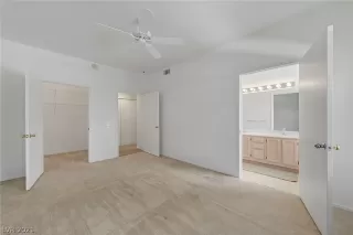 Photo #5: 2300469 Listing