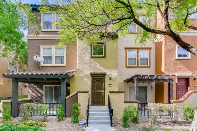 MLS: 2300497 Condo For Sale