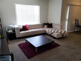 Photo #2: 2300502 Listing