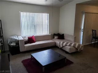 Photo #3: 2300502 Listing