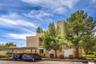 Photo #2: 2300566 Listing 