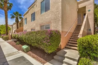 Photo #3: 2300566 Listing 