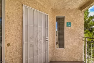 Photo #4: 2300566 Listing 