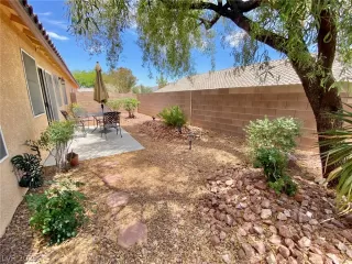 Photo #3: 2300644 Listing 