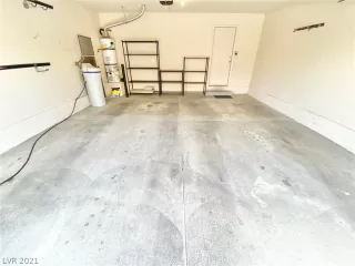 Photo #5: 2300644 Listing 