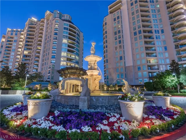 MLS: 2300657 Condo For Sale