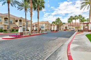 Photo #1: 2300659 Listing 