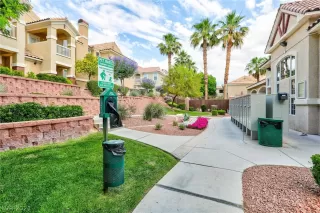 Photo #3: 2300659 Listing 