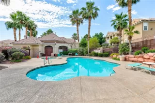 Photo #6: 2300659 Listing 