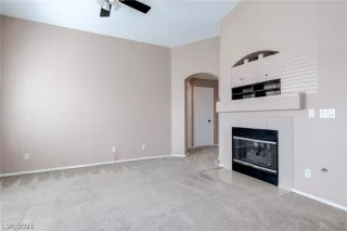 Photo #2: 2300660 Listing