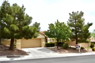 Photo #1: 2300678 Listing 