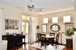 Photo #6: 2300678 Listing 