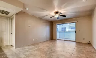 Photo #3: 2300684 Listing