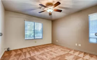 Photo #4: 2300684 Listing