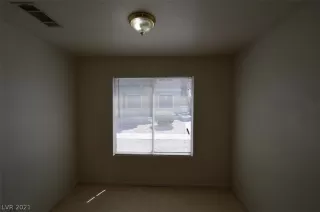 Photo #3: 2300685 Listing 