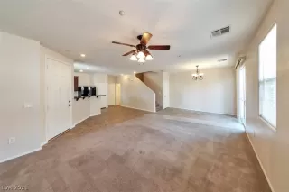 Photo #4: 2300749 Listing