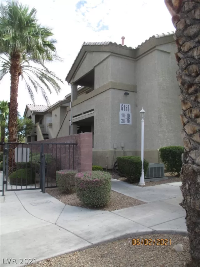 MLS: 2301807 Condo For Sale