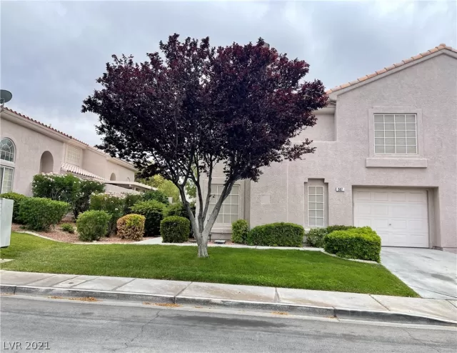 MLS: 2301886 Condo For Sale