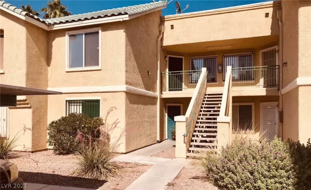 MLS: 2301960 Condo For Sale