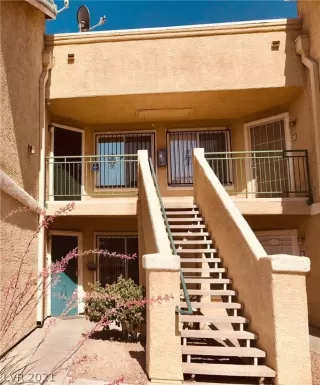 Photo #1: 2301960 Listing