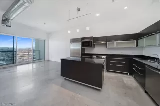 Photo #5: 2302006 Listing 