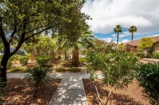 Photo #2: 2302019 Listing