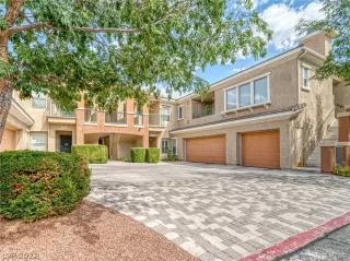 Photo #2: 2302023 Listing