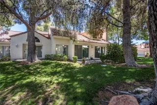 Photo #1: 2302024 Listing