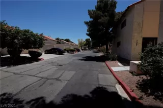 Photo #4: 2302040 Listing 