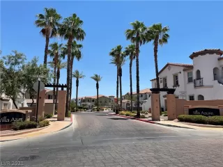 Photo #1: 2302082 Listing