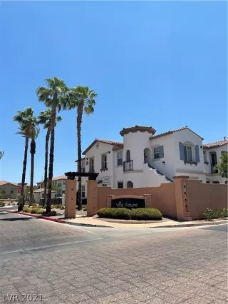 Photo #3: 2302082 Listing