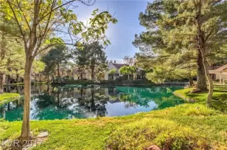 Photo #2: 2302099 Listing