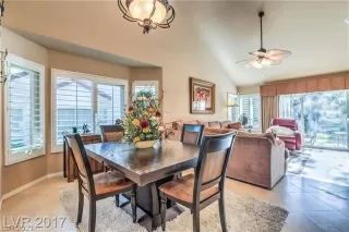 Photo #4: 2302099 Listing