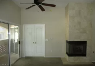 Photo #4: 2302104 Listing