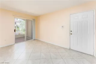 Photo #2: 2302107 Listing 