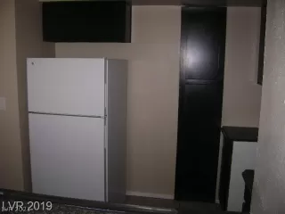 Photo #4: 2302112 Listing 