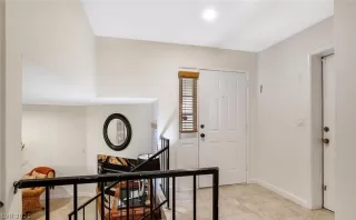 Photo #2: 2302120 Listing 