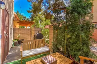 Photo #5: 2302151 Listing 