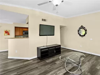 Photo #3: 2302160 Listing 