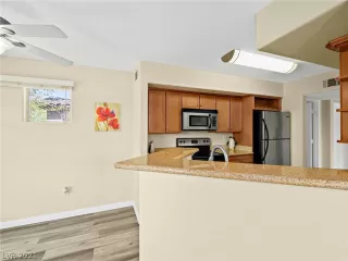 Photo #4: 2302160 Listing 