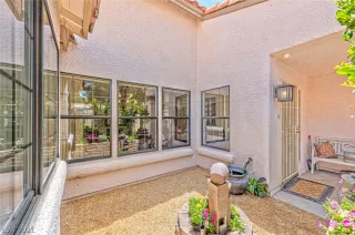 Photo #2: 2302163 Listing