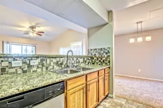 Photo #3: 2302192 Listing 