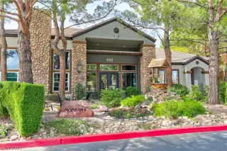 Photo #1: 2302212 Listing 