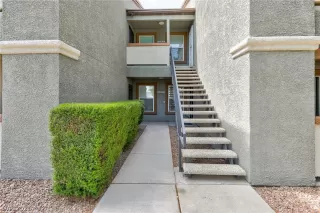 Photo #2: 2302212 Listing 