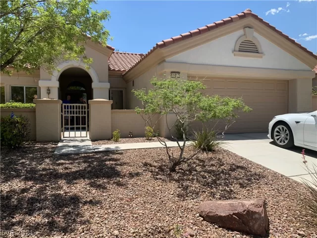 MLS: 2302281 Condo For Sale