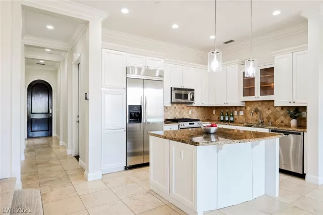 MLS: 2302282 Condo For Sale