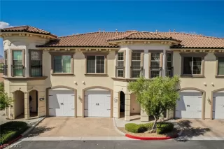 Photo #3: 2302282 Listing